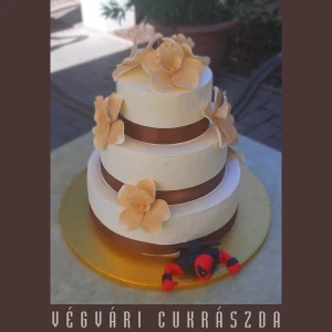 vegvari-cukraszda-eskuvoi-torta-ES112.jpg